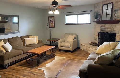Port Neches House | 4 Bedroom Home In Quiet Port Neches Neighborhood!