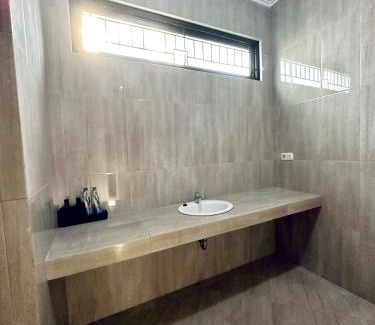 Jakarta House | 4-Bedroom Home in South Jakarta Nuansa Swadarma Residence by Le Ciel Hospitality
