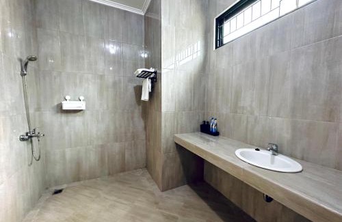 Jakarta House | 4-Bedroom Home in South Jakarta Nuansa Swadarma Residence by Le Ciel Hospitality