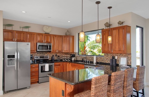 Islamorada House | 4 Bedroom home w/pool, DOCKAGE, beach access & more in Islamorada