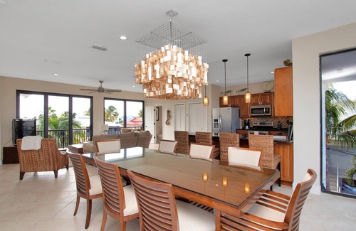 Islamorada House | 4 Bedroom home w/pool, DOCKAGE, beach access & more in Islamorada