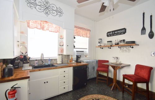Berkeley Springs House | 4-bedroom house in historic Berkeley Springs with AC, WiFi & Hot Tub