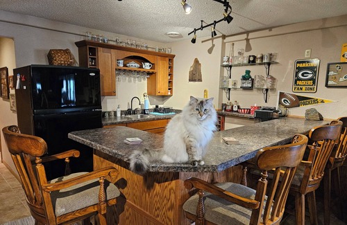 Sturgis House | 4-bedroom house 7 min. from Sturgis