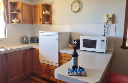Shire Of Coorow House | 4 Bedroom House at The Jetty Views, Leeman