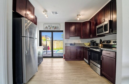 Pompano Beach House | 4-bedroom house central in Pompano Beach with pool!