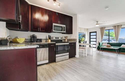 Pompano Beach House | 4-bedroom house central in Pompano Beach with pool!