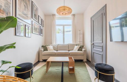 Tourcoing House | 4-bedroom house centre, near the metro + car park