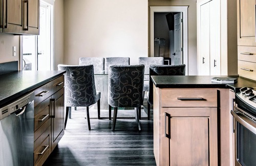 Burlington House | 4-bedroom house in fabulous Burlington with AC & Wi-Fi.
