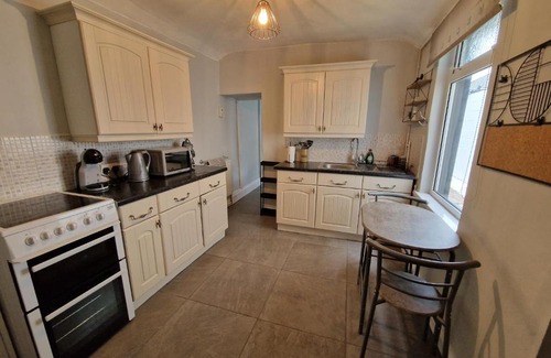 Dowlais House | 4 Bedroom house in Merthyr Tydfil. Near Brecon Beacons National Park