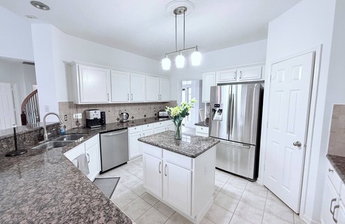 Louetta House | 4-bedroom house in wonderful Spring with a pool