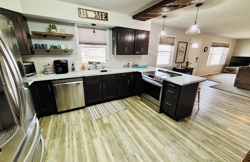 West Okoboji House | 4-Bedroom House Minutes to Arnolds Park Amusement Park