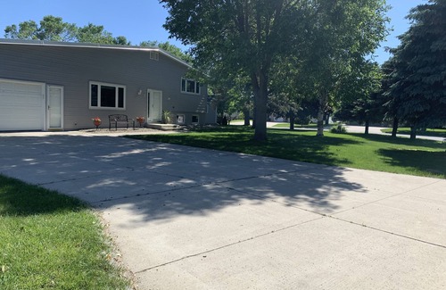 Clear Lake House | 4 Bedroom House/Vacation Rental with Lake Access