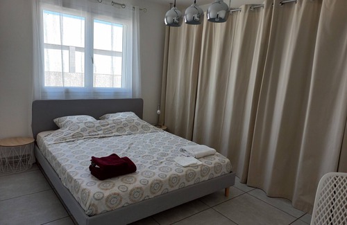 Rivesaltes House | 4-bedroom house with parking and 2 outdoor spaces less than 20 minutes from the beach
