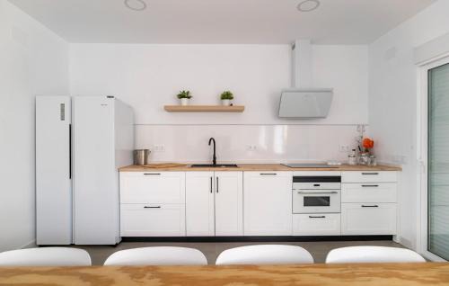 Villamartin House | 4 Bedroom Lovely Home In Villamartin