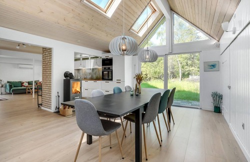 Blavand Strand House | 4 bedroom lovely home in Blåvand