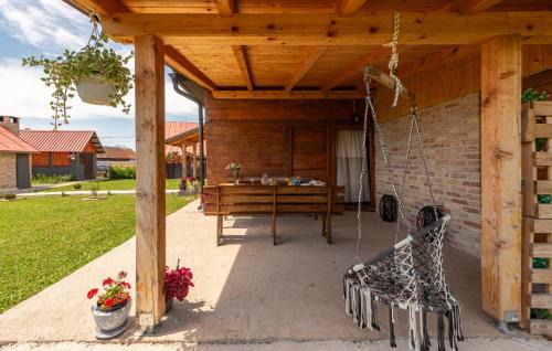 Gospic House | 4 Bedroom Nice Home In Gospic