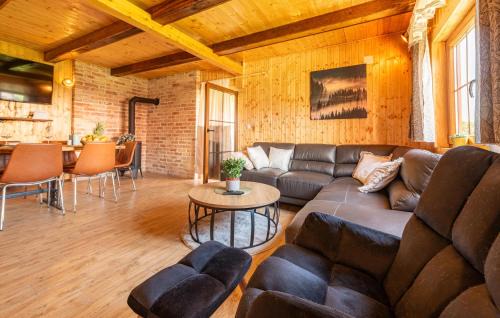 Gospic House | 4 Bedroom Nice Home In Gospic