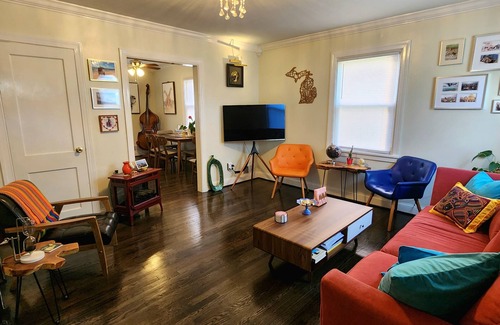 Southeast House | 4-bedroom Oasis in DC