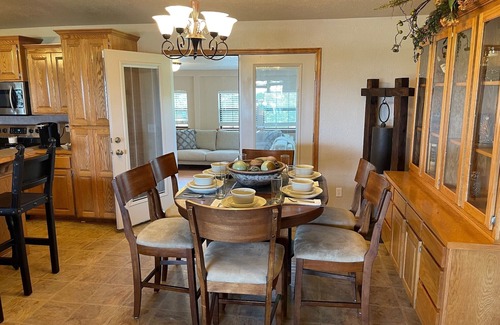 Davis House | 4 Bedroom on 15 Acres Near Crossbar Off Road Park & Turner Falls