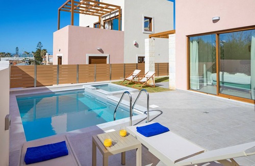 Agia Marina Villa | 4-bedroom Panorea Villa