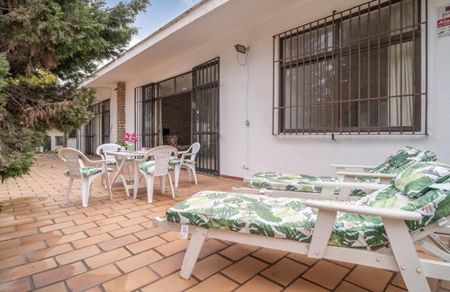 Palmones House | 4 bedroom pet friendly home in Palmones