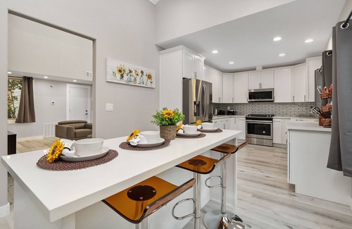 Valle Lindo House | 4-Bedroom Private House with Heated Pool & Spa