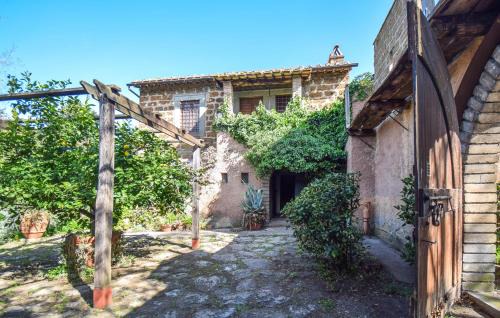 Montefiascone House | 4 Bedroom Stunning Home In Montefiascone