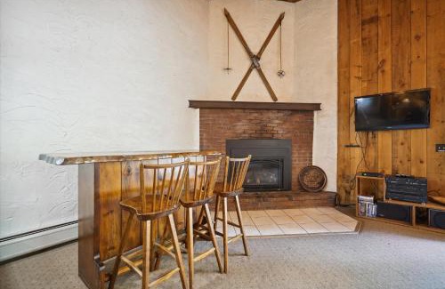 Killington House | 4-Bedroom Townhouse with Sauna Snow Flurry
