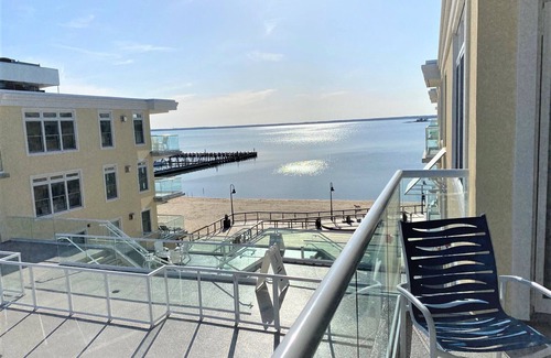 Dewey Beach Condo | 4 Bedroom Upscale Condo 1 Block to the Ocean