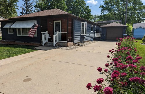 Mankato House | 4-bedroom vacation home minutes from Minnesota State University