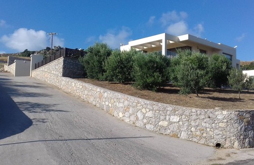 Kallithea Villa | 4 bedroom villa close to Kalithea Springs