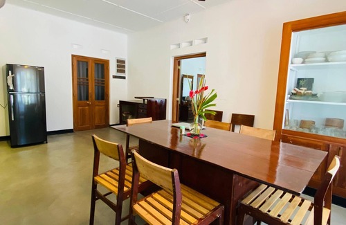 Unawatuna House | 4-bedroom villa in Happy Valley Unawatuna with WiFi, AC, Hot Water