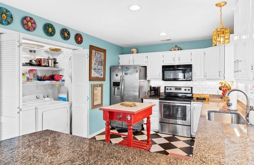 Ocean Isle Beach House | 4 Bedroom! Walk to Beach, Restaurants and Park! Boat Dock! VEIWS and SUNSETS!