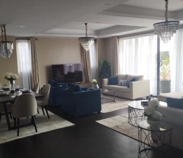 Thompson Estate Apartment | 4 bedroom with sq duplex to let in lavingtone