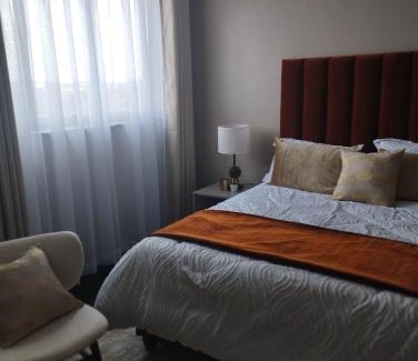 Thompson Estate Apartment | 4 bedroom with sq duplex to let in lavingtone