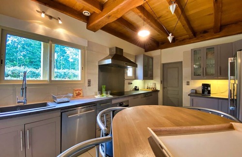 Saint-Genies House | 4 bedroomed house with stunning views over the countryside