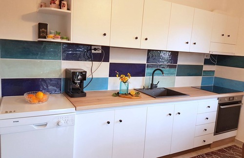 Vatopedi House | 4 bedrooms, 3 bathrooms, large garden with a beautiful view