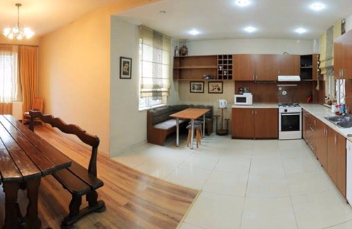 Chugureti House | 4 bedrooms, 5 bathrooms,space for billiard, garden,2 balcony, terrace, billiard