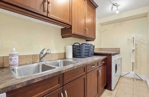 Southwest Calgary House | 4 BEDROOMS/COLD KITCHEN/FULL WALK OUT ACCESS TO FISH-CREEK PARK/SLEEPS 14 PEOPLE