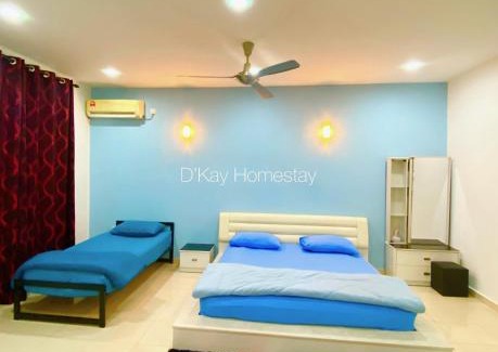 Bandar Sri Sendayan House | 4 Bedrooms Homestay with Fully Aircond in Sendayan by D'KAY