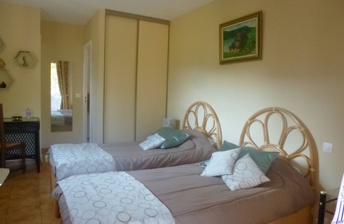 Bagnols-en-Foret House | 4 bedrooms with bathroom, terrace and independent access