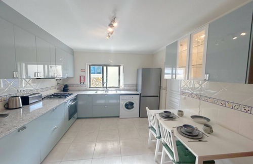 Lagos Villa | 4 Bedrooms with Private Heated Pool, WiFi, A/C, Walking distance to amenities