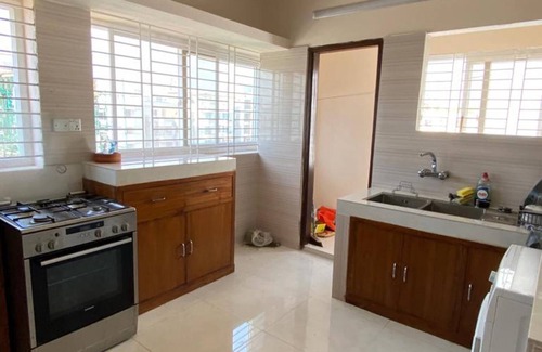 Basundhara Residential Area Apartment | 4 Beds Condo Holiday Home at Bashundhara, Dhaka
