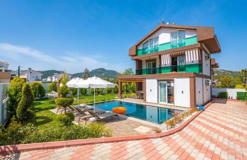 Hisaronu Villa | 4 Beds, Luxury Holiday Villa in Hisarönü Ölüdeniz Villa Mia
