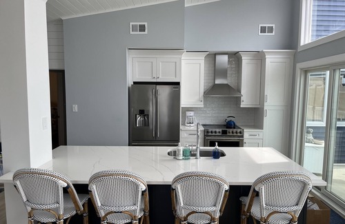 Sea Isle City Condo | 4 Br, 2 Ba Penthouse Condo with Ocean View- Beach Block- Heart of Sea Isle City