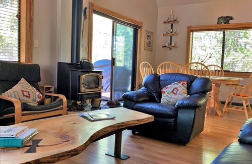 Truckee Cabin | 4 BR(2 Master) /4 BA Spacious Mountain Get Away