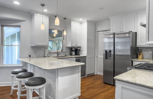 Isle of Palms House | 4 BR 3 BA Beach Rental With Pool | Pet Friendly