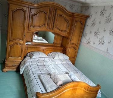 La Courneuve House | 4 chambres privées dans un pavillon chaleureux