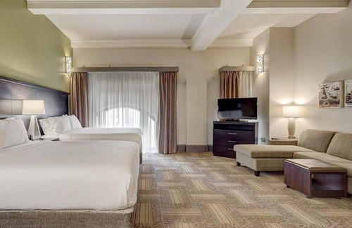 Downtown Baltimore Hotel | 4 Charming Suites for Unforgettable Stay w/Kitchen - Pets Allowed!