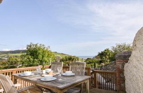 Charmouth House | 4 Charmouth House